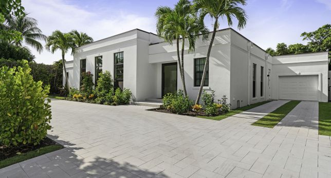 METICULOUSLY RENOVATED CONTEMPORARY